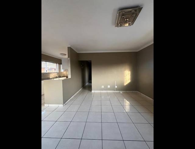 2 BEDROOM PROPERTY TO RENT IN OVERPORT